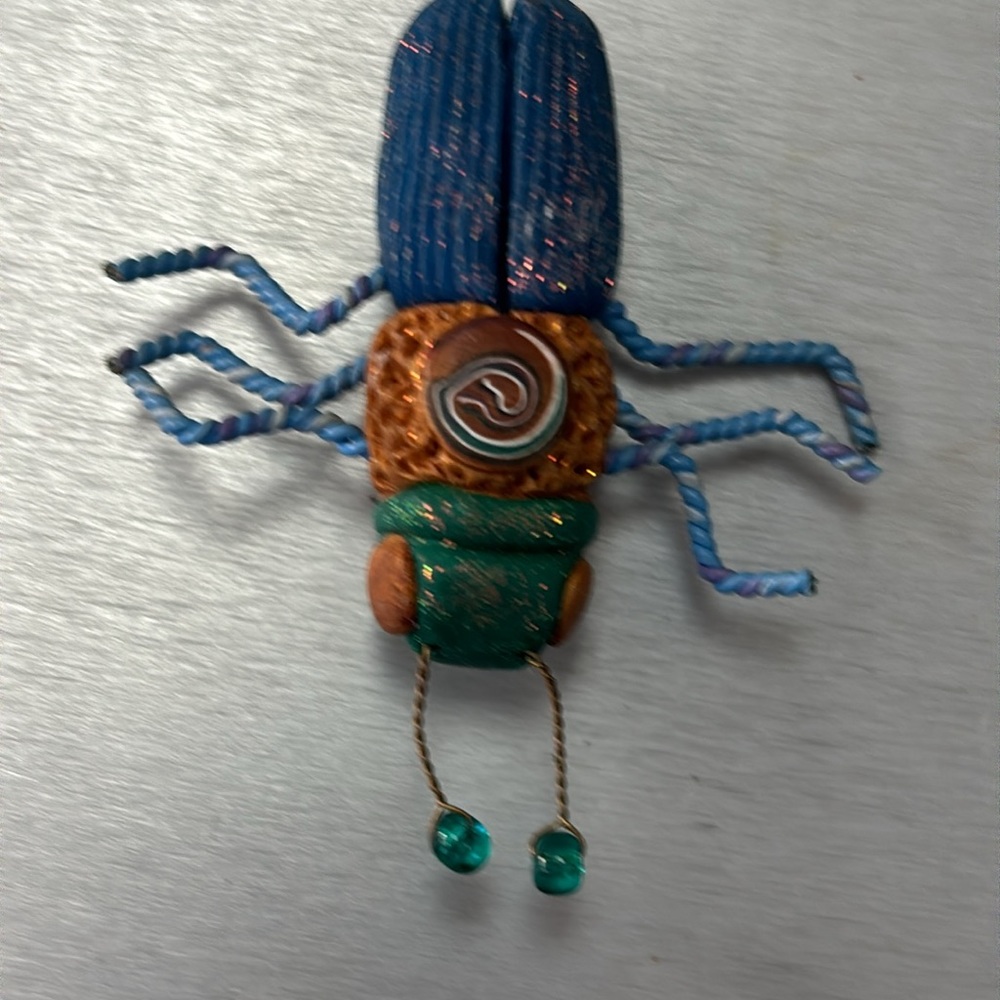 Vintage Insect Brooch - Picture 3 of 12